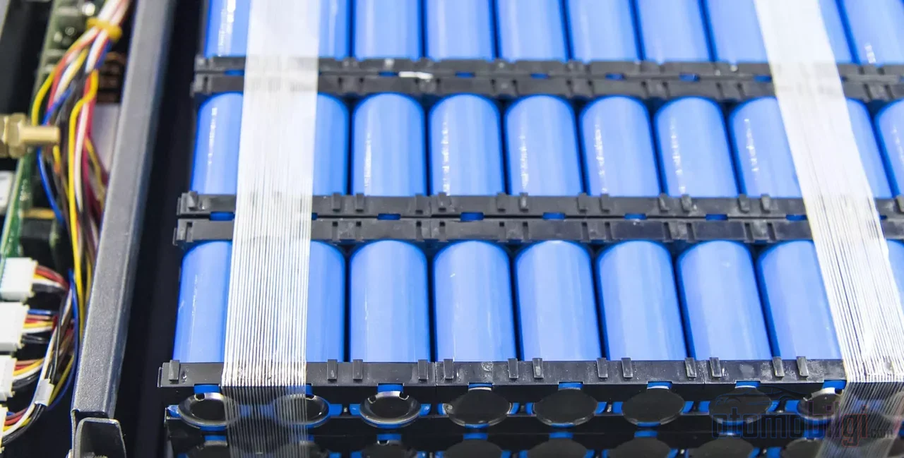 The power of a battery lies not only in how much energy it stores, but in how much energy it packs into every kilogram and every liter.