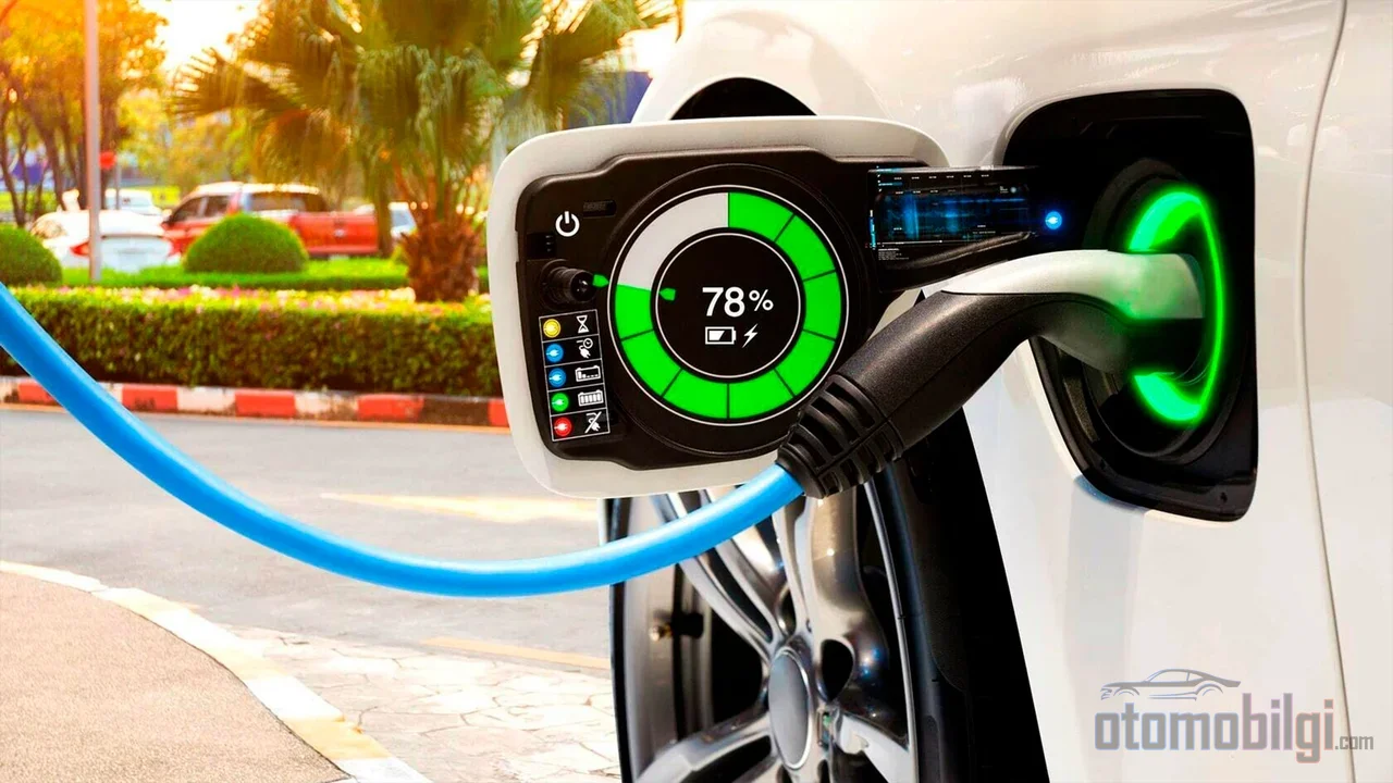 Uzun süre parka kalacak elektrikli aracı yüzde 50 civarında bekletmek, batarya hücrelerini en az yoran depolama biçimidir.
