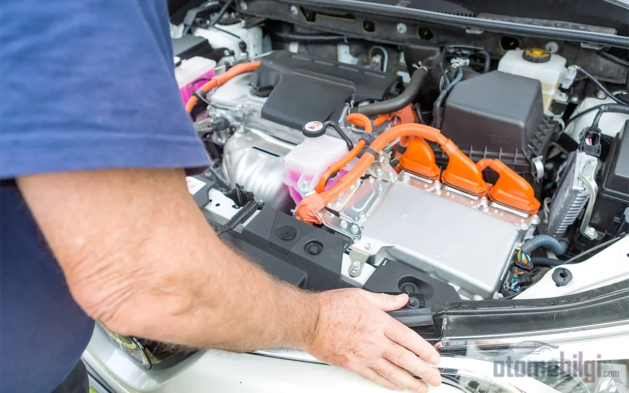 The fact that your hybrid battery never charges to 100% is not a fault; it is the work of a hidden buffer that protects the cells from chemical stress and extends their lifespan.