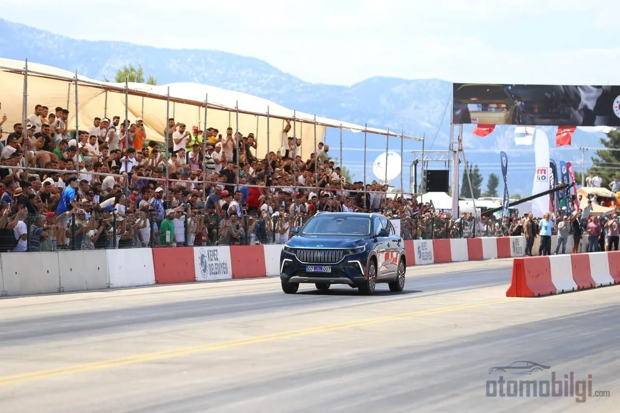 The heart of quarter-mile racing in Türkiye beats in Kepez, Antalya; with its 830-meter track, in 2026 it will carry the local drag scene single-handedly with seven championship rounds.