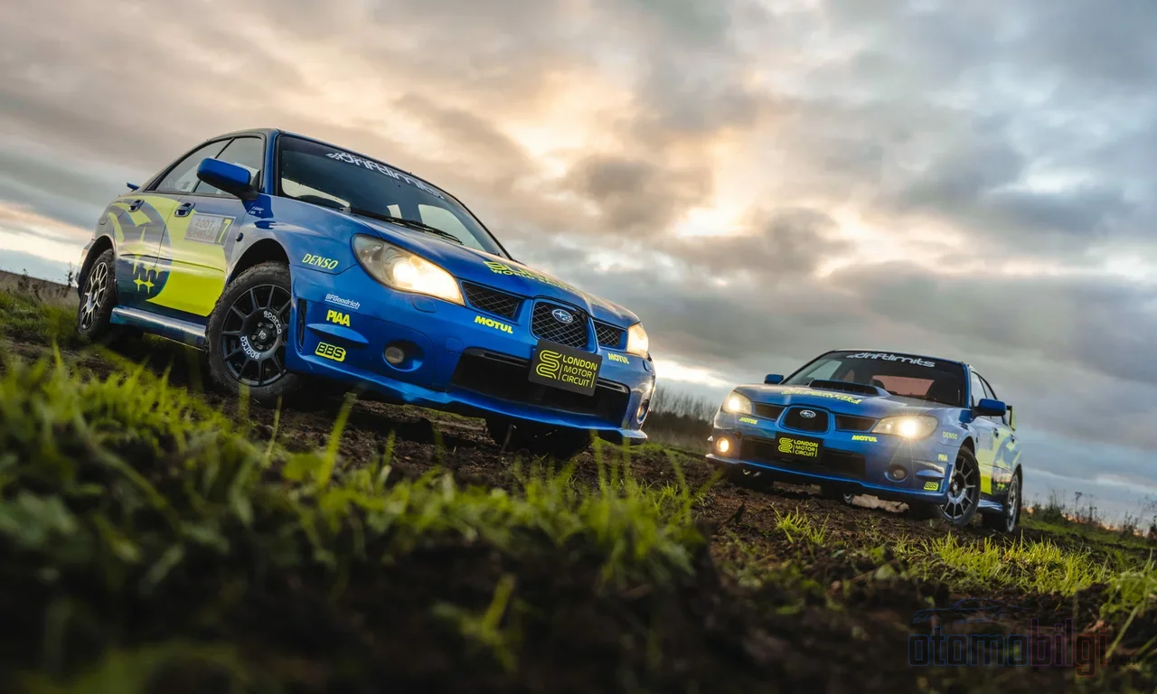 Japonya'nın gölgede kalan sokak drifti birikimi, 2004'te Formula Drift'in doğuşuyla dünya çapında profesyonel bir sporun standardına dönüştü.