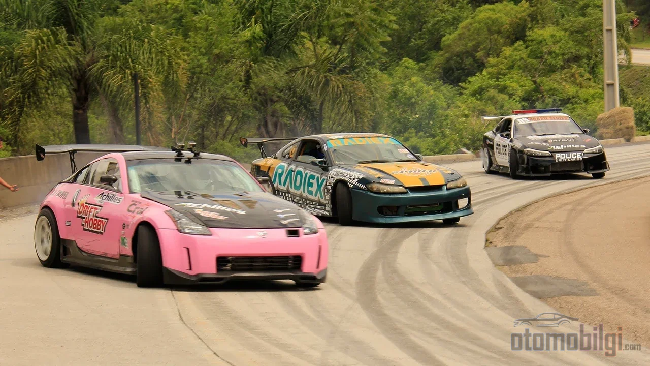 In drifting, the winner is not a powerful engine, but the mind that can bring the torque band, differential, and weight transfer into harmony.