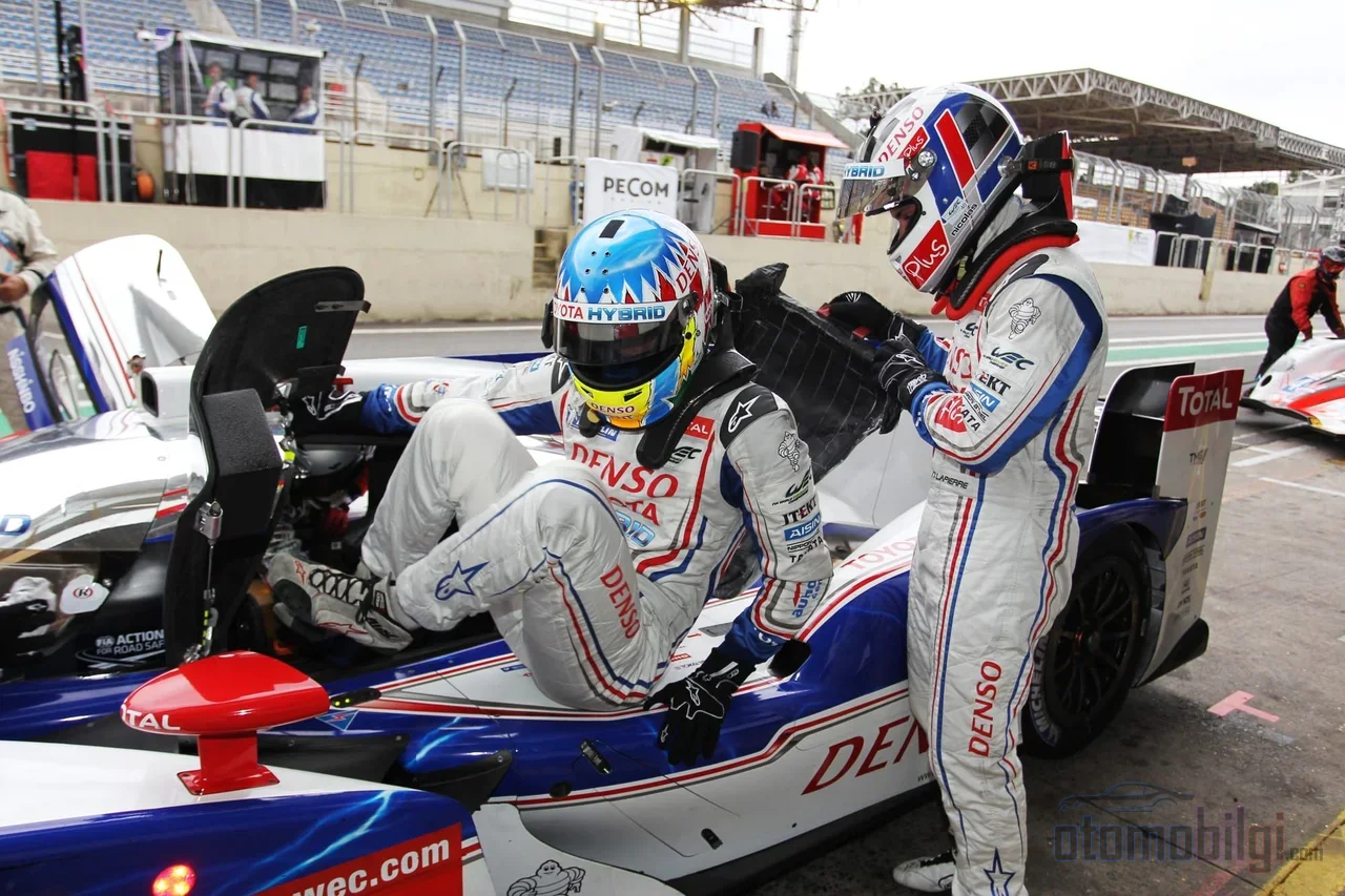Le Mans'ta bir pilot tek lastik setiyle 600 kilometreyi aşabilir; bu, bir F1 Grand Prix'sinin neredeyse iki katı mesafe demek.