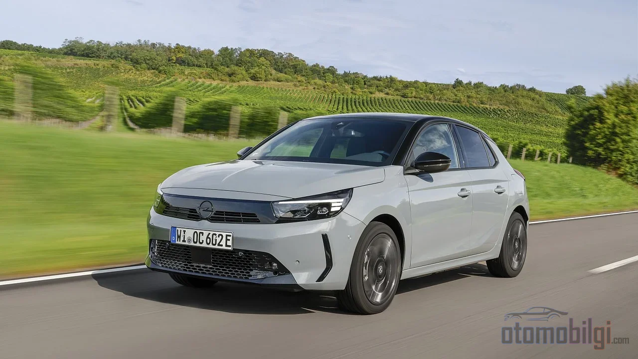Range anxiety in the city turns into 100 km with a 12-minute fast charging break; Corsa Electric puts these figures to the test in real traffic.