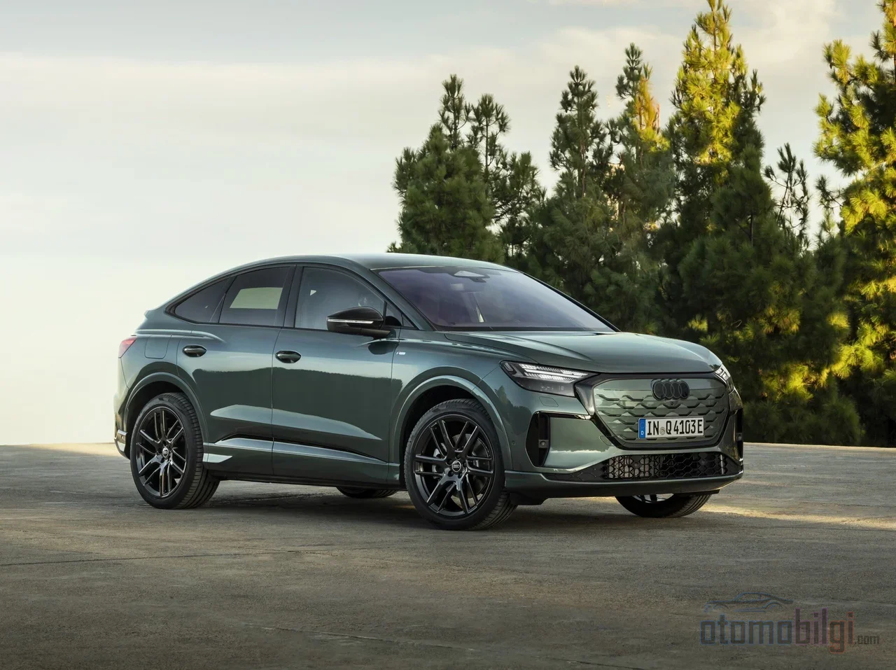 80% charge in 28 minutes, 557 km range: with these figures, the Audi Q4 e-tron is the measurable leader of the premium electric SUV class.