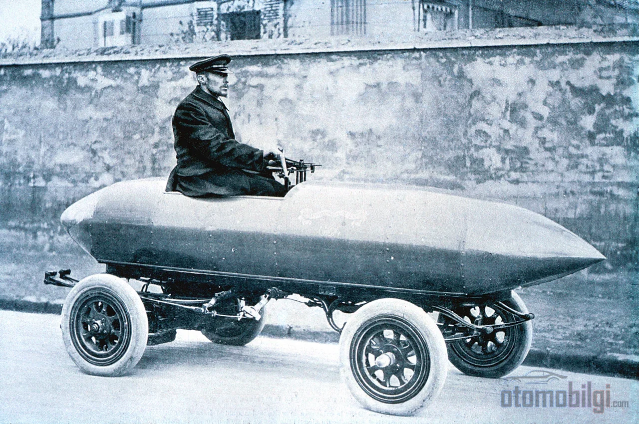 The first land vehicle to break the 100 km/h barrier in 1899 was not gasoline-powered, but the electric La Jamais Contente, and the record holder was Belgian engineer Camille Jenatzy.