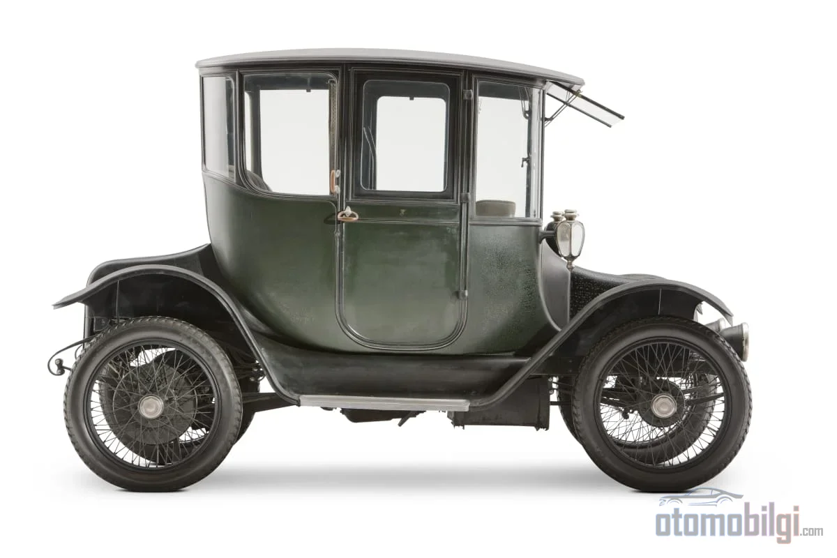 Detroit Electric, the choice of Rockefeller and Edison, held the throne of silent luxury for decades in the age of gasoline.