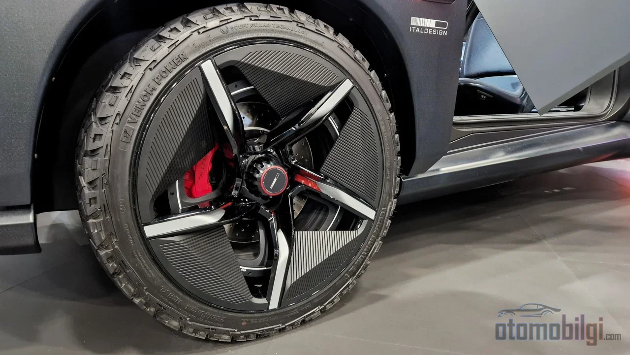 The motor hidden inside the wheel eliminates everything from the gearbox to the driveshaft, but its unsprung mass and heat issues still keep it from leaving the workshops.