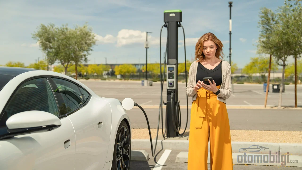 Elektrikli araçların %25'lik ÖTV dilimi, içten yanmalı otomobillerde en düşük %70'lik oranın bile altında, piyasanın en yumuşak vergi eşiği.