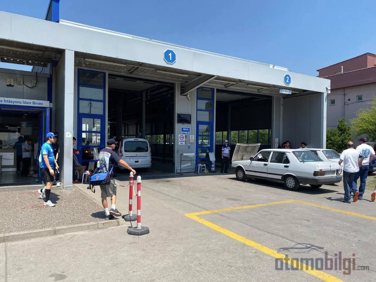 Egzozdan çıkan her gaz bir mesajdır: yüksek HC yanmamış yakıt, yüksek CO ise eksik yanmanın parmak izini ele verir.