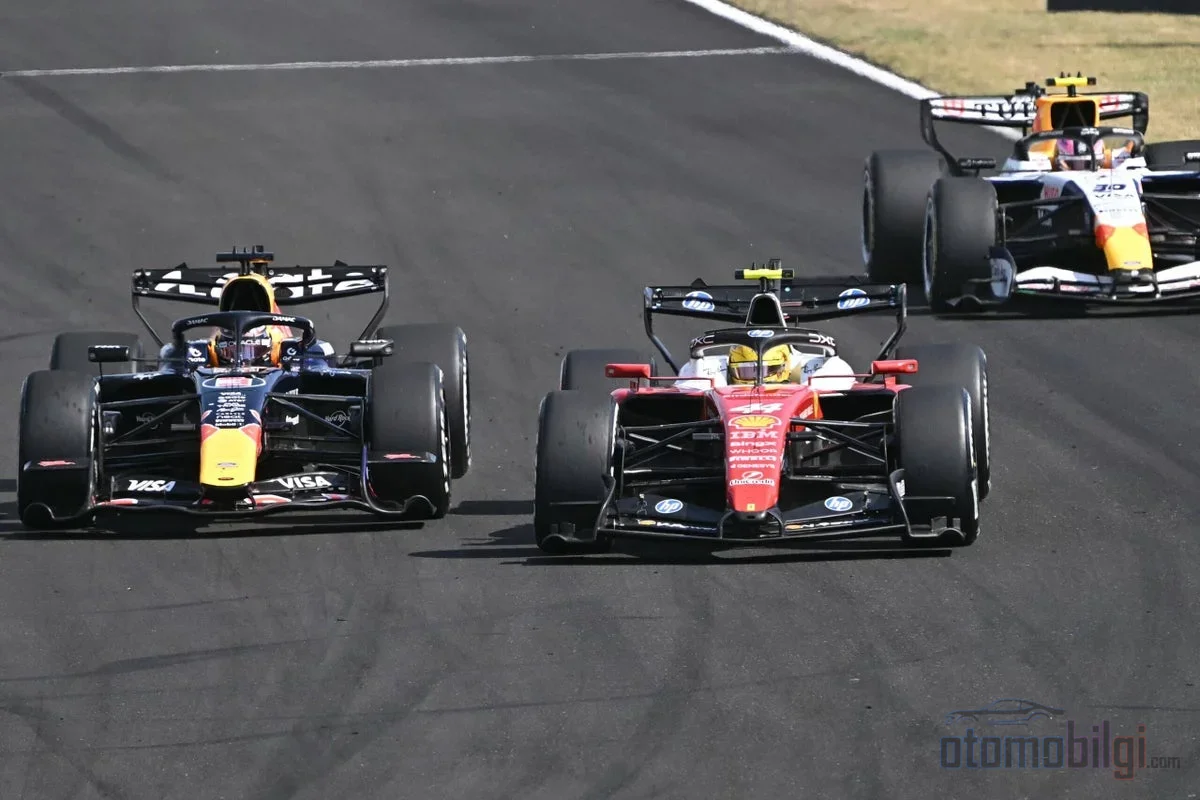 DRS turned the straights into overtaking zones for four seasons, but the real problem was always dirty air; in 2026 it gives way to Overtake Mode.