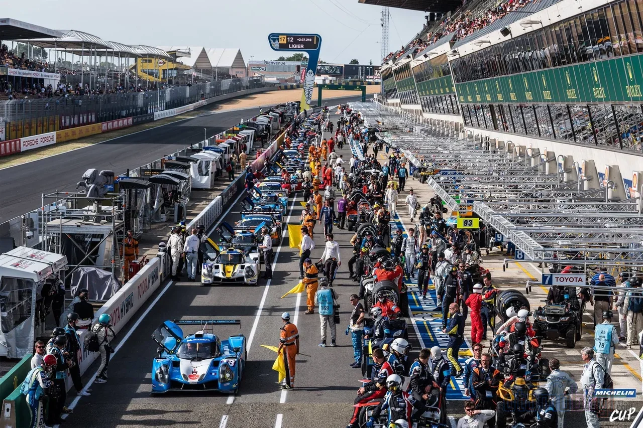 The winning car makes 32-36 pit stops in 24 hours but manages to keep its total stop time under one hour.