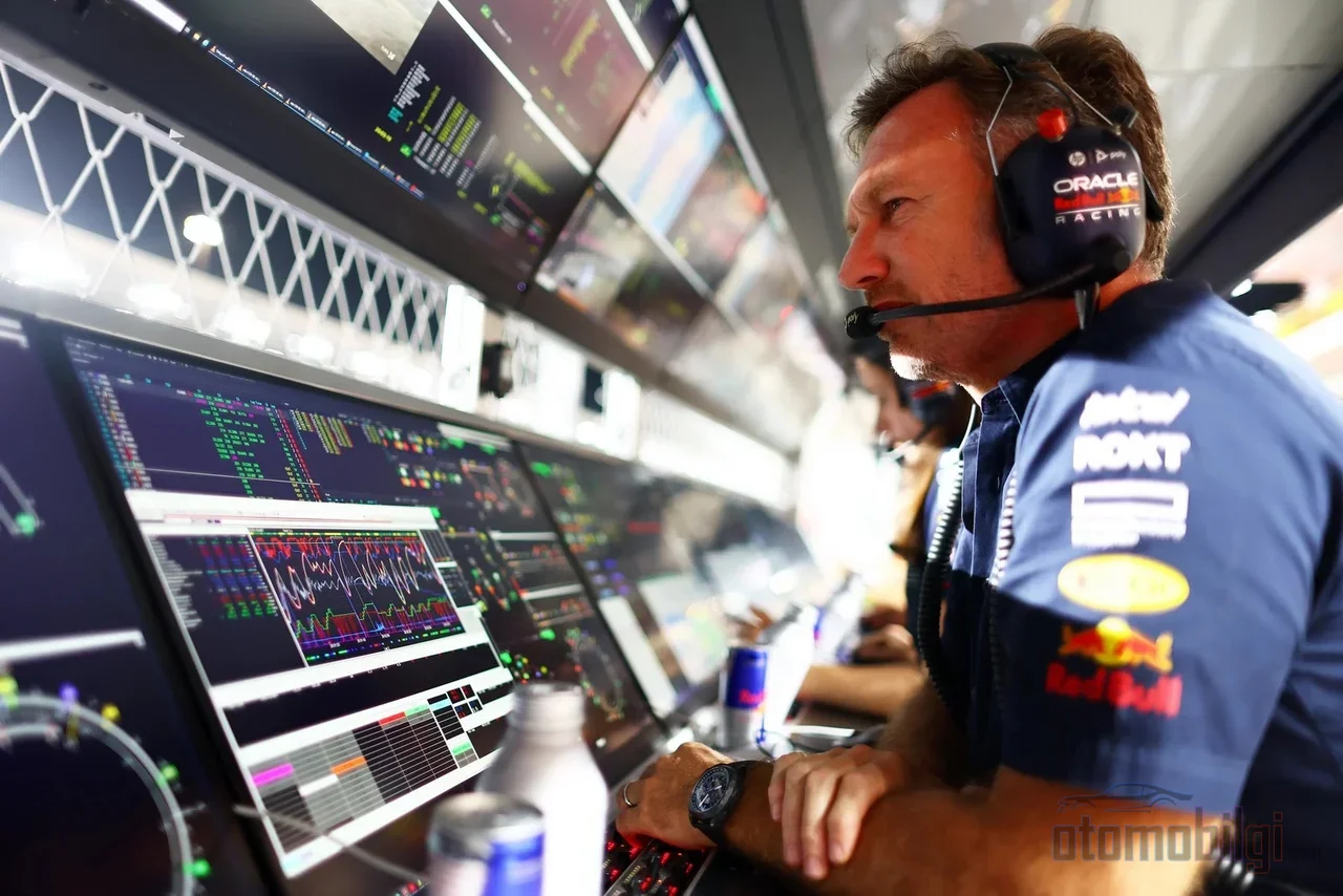 In the GT3 field, because BoP equalizes the cars, real advantage now lies in the screens on the pit wall - that is, in correctly interpreting telemetry data.
