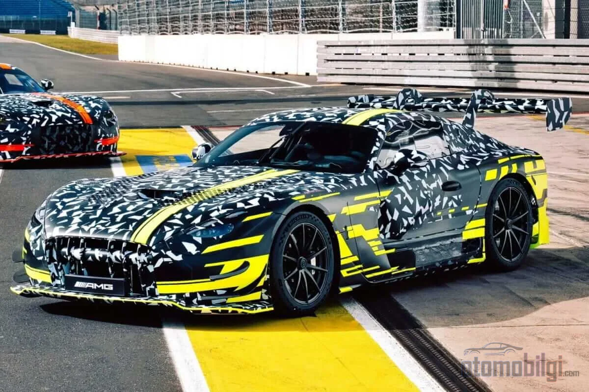 GT3は単なるスポンサー志向ではない.メーカーにショーウィンドウ、収益、そして未来のドライバーを同時に提供する冷静な商業戦略だ.