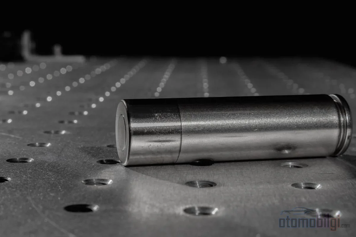 Silicon can store lithium ten times faster than graphite, but it swells to three times its size with every charge cycle, burning through its own lifespan; the promise is real, and so is the challenge.