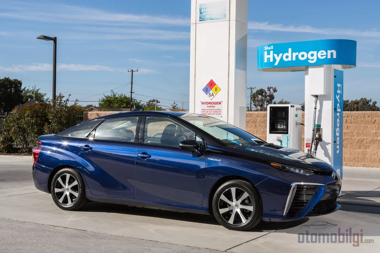Converting electricity to hydrogen and back to electricity swallows two to three times more energy than a battery-powered vehicle.