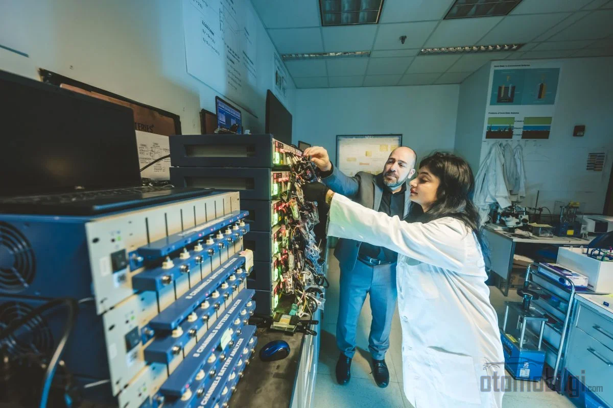 Lithium-sulfur chemistry promises 1,000 kilometers in theory; in practice, the tough battle to be won against the polysulfide shuttle effect is determined here.