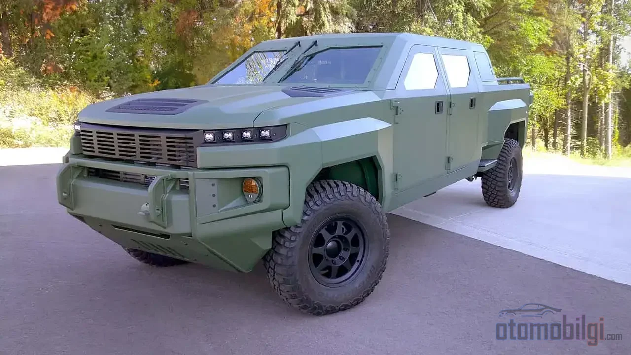An unmanned, cabless civilian pickup truck, thanks to artificial intelligence, can carry loads of up to 3,600 kilograms for the army in silent logistics.