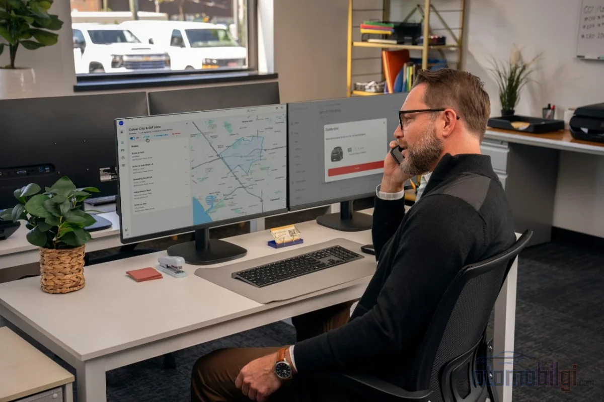 GM is bringing vehicles to the heart of operations with OnStar Fleet Intelligence, which consolidates the fleet's scattered data under one roof.