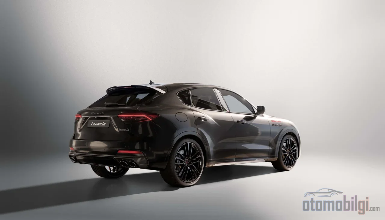 Maserati, whose sales have fallen by a fifth over four years, will determine the next decade for the trident with the two concepts and roadmap it will announce in Modena in December.