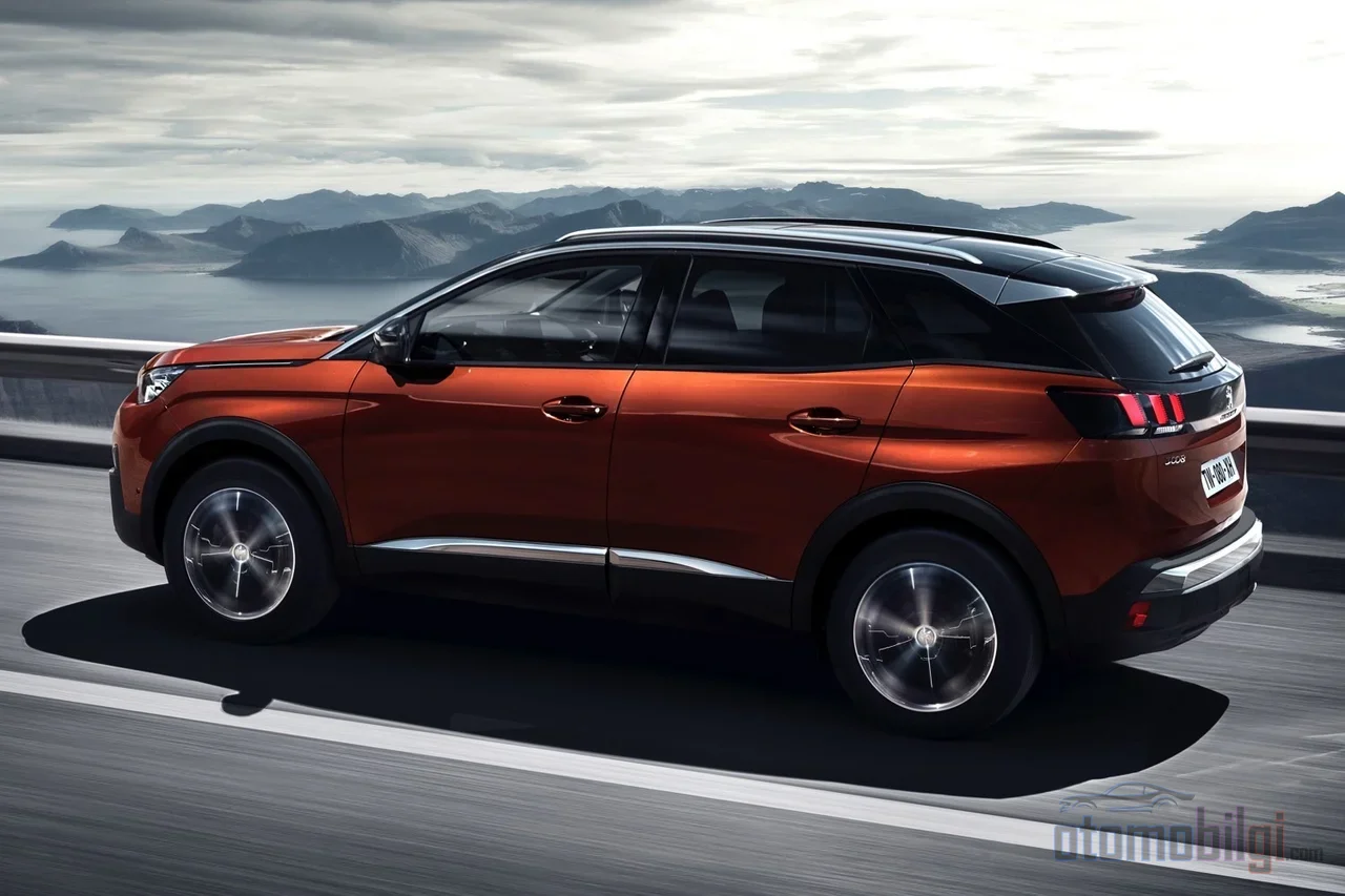 The 48V mild hybrid system, which offers savings of up to 15% in the city, is merely an assistant whose power you can only slightly feel on the highway.