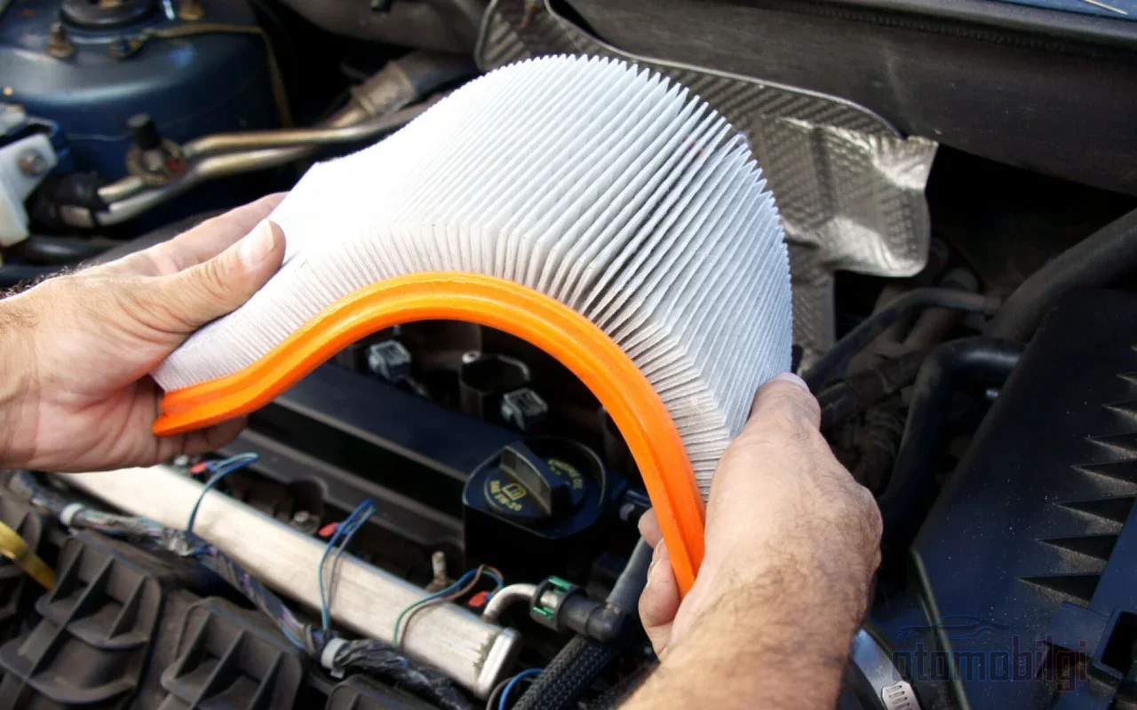 The inverter fluid and battery air filter get neglected because they fall outside routine habits; yet the longer these two lines are remembered, the longer the hybrid's life becomes.