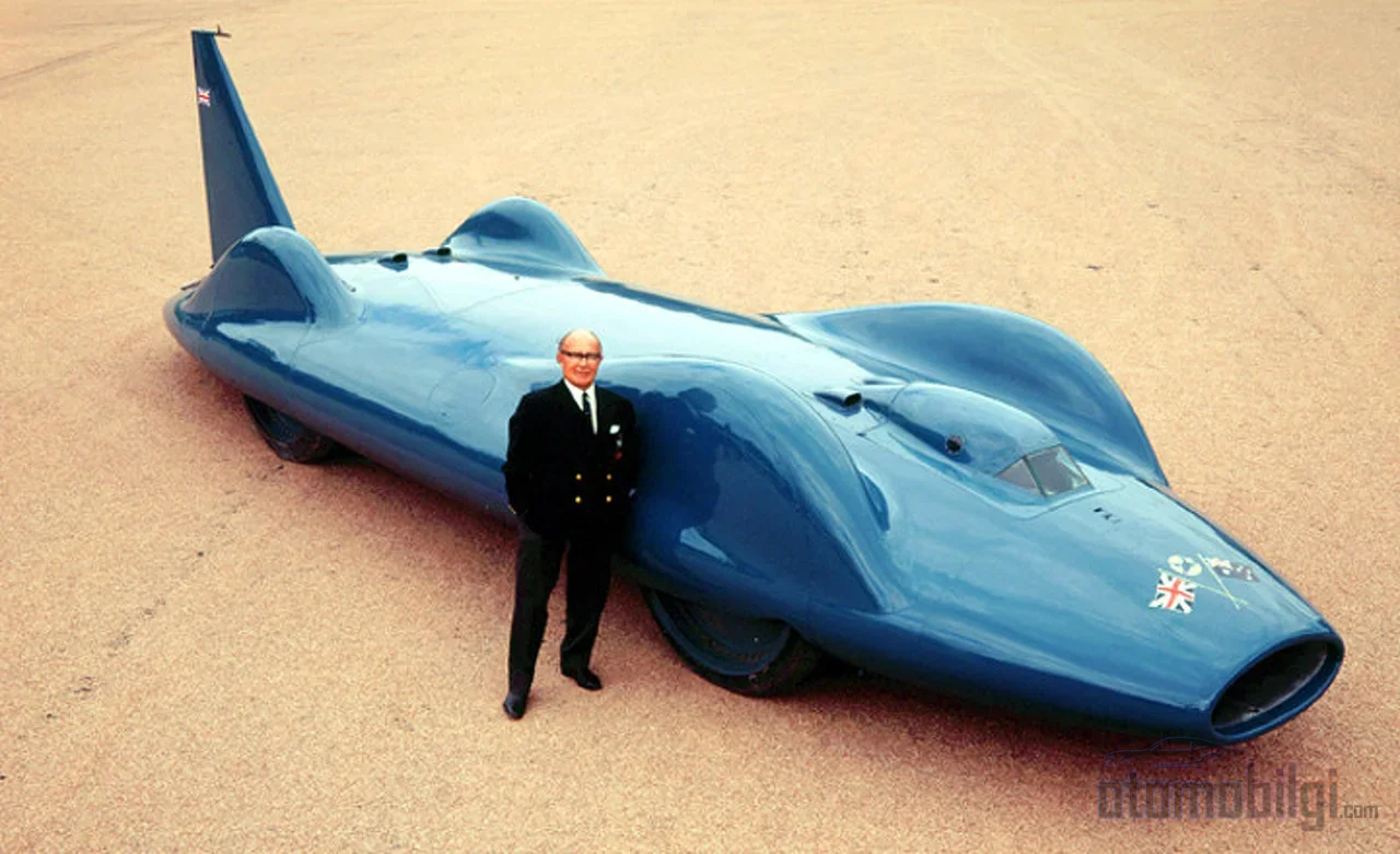 Uçak motorları karaya ininceFIAT Mephistopheles 1924'te 234,98 mph'a ulaşarak 200 mil bariyerini bir efsaneye çevirdi.