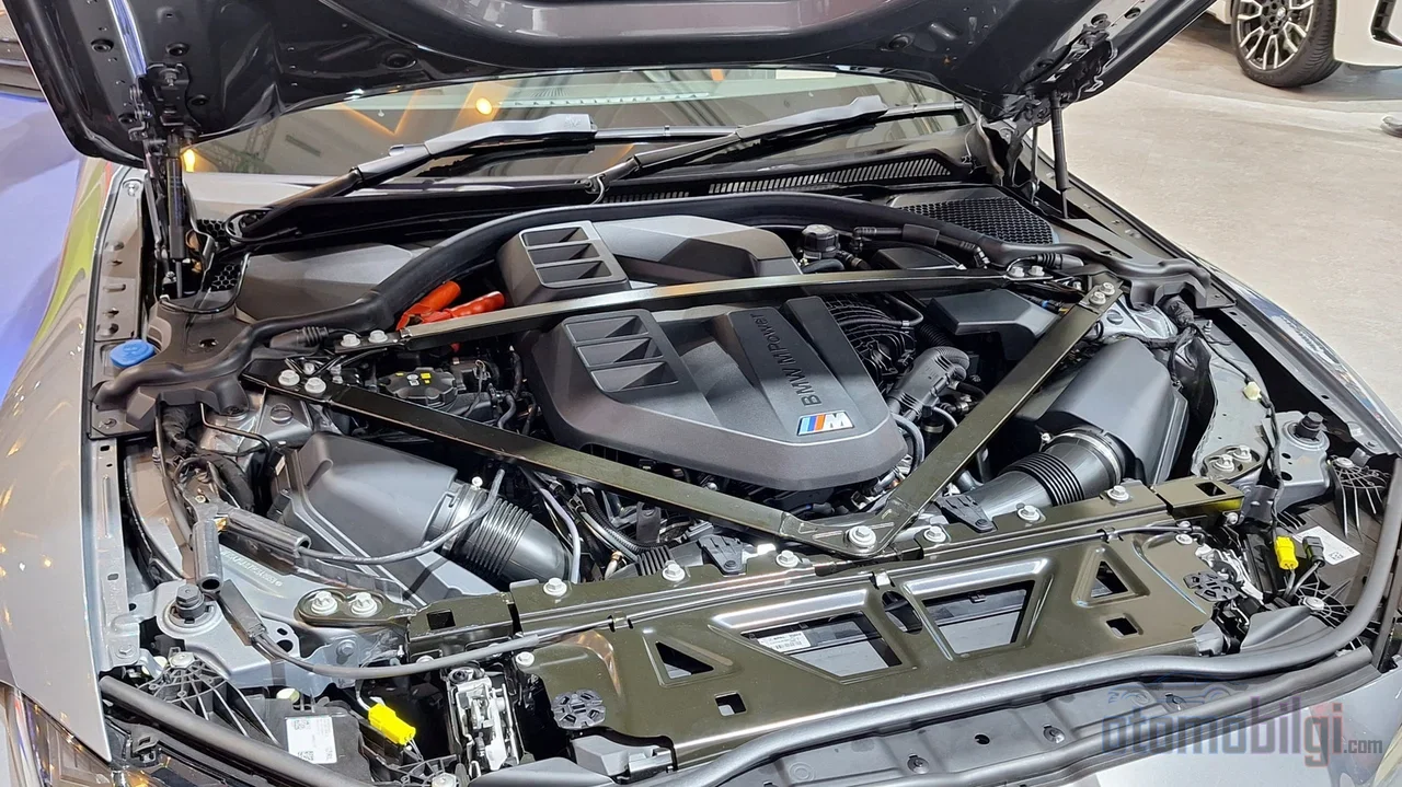 With its perfect balance, the straight-six, which has been a measure of prestige for a century, once again proves that engineering never died in the turbo era.