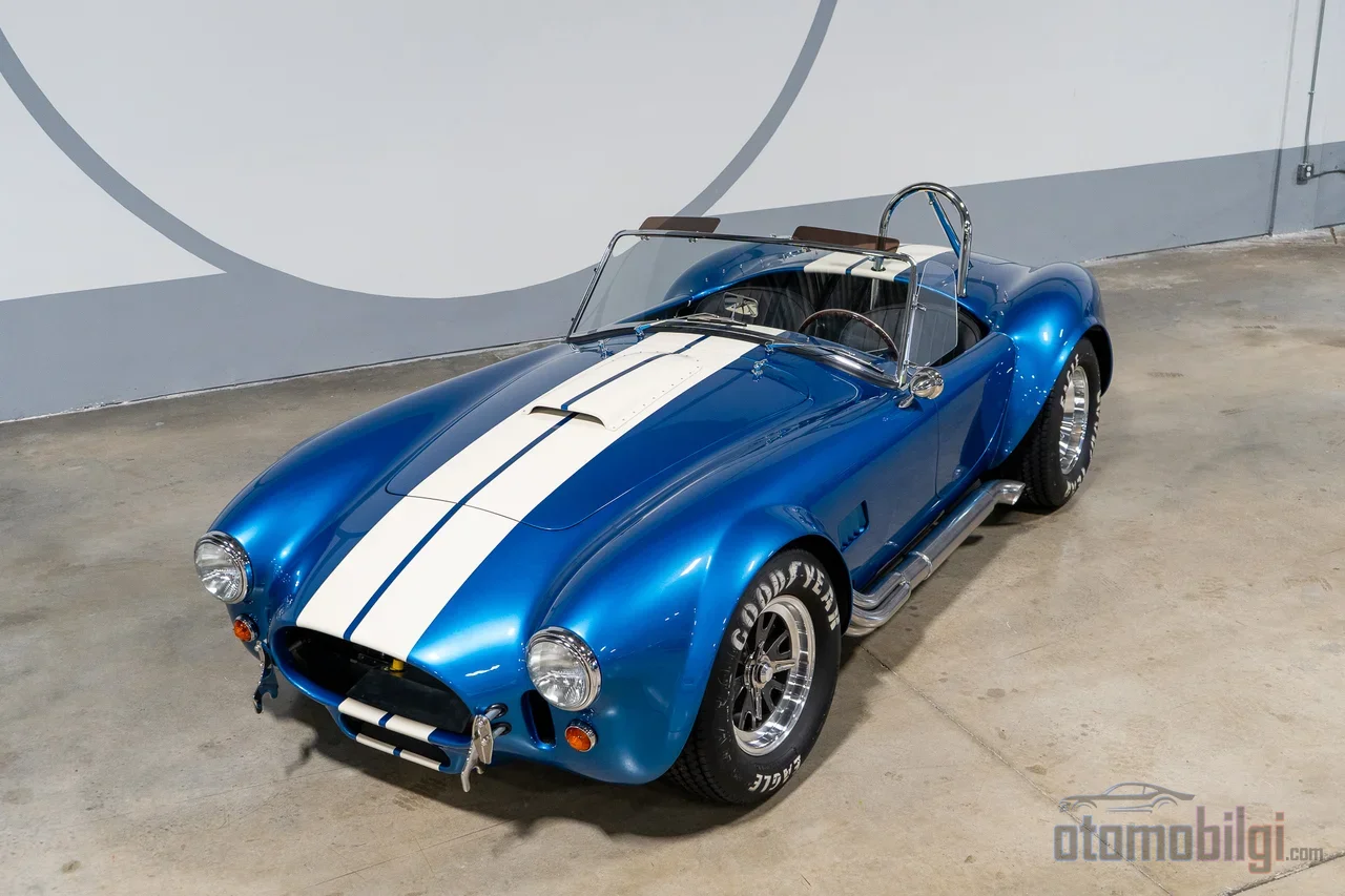 An American V8 fitted into an English body became, in Carroll Shelby's hands, a legend that even made Ferrari tremble.