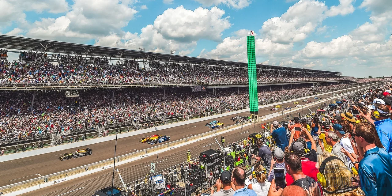 W IndyCar mistrzostwo nie sprowadza się do jednego zwycięstwa; buduje się je cierpliwością składowania punktów w każdym wyścigu, w każdej sesji kwalifikacyjnej, a nawet w każdym okrążeniu na czele stawki.