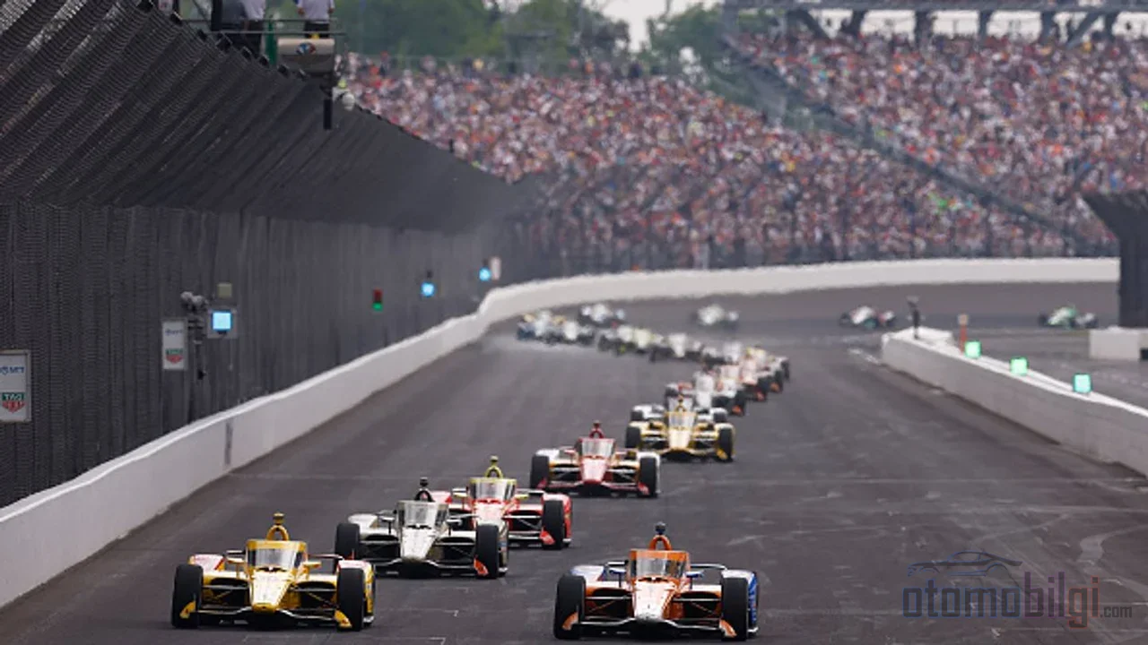 Tony George 1994'te CART'tan koparak kendi ligini kurdu çünkü American open-wheel yarışının kalbinin ovallerde, önce Indy'de atması gerektiğine inanıyordu.