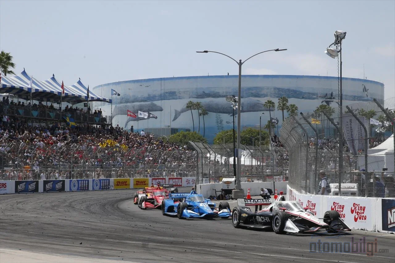IndyCar's classic circuits write a different character into every race; from the streets of Long Beach to Laguna Seca's Corkscrew corner, the calendar itself is a manifesto of variety.