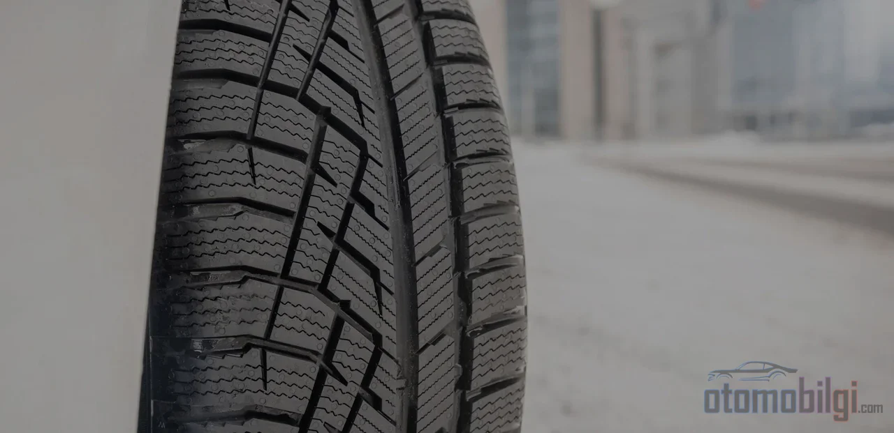 Climate conditions and temperature range are decisive when choosing between summer, winter, and all-season tires.