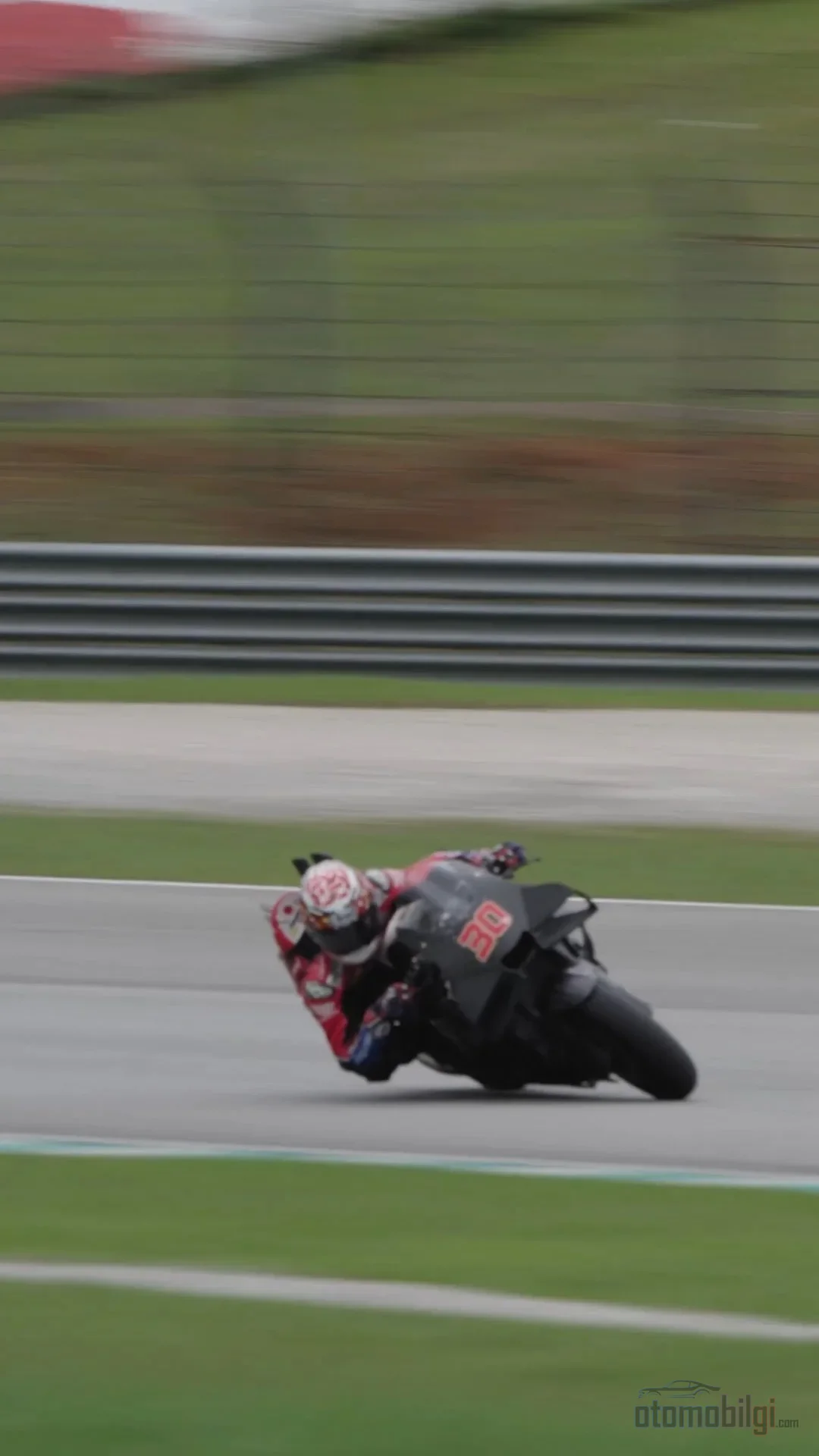 Two races, two qualifying sessions, and a maximum of 37 points in three days: a MotoGP weekend is deciding the fate of the championship hour by hour.