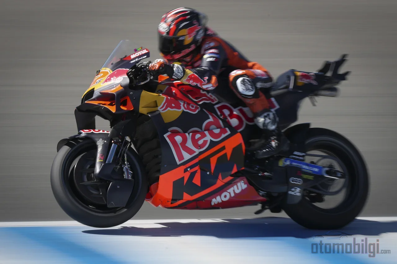 Kazanç bir yeni swingarm'dan mı yoksa bir satırlık yazılımdan mı geldi; MotoGP'de ayrımı bile sensorye göre data analyst yapıyor.