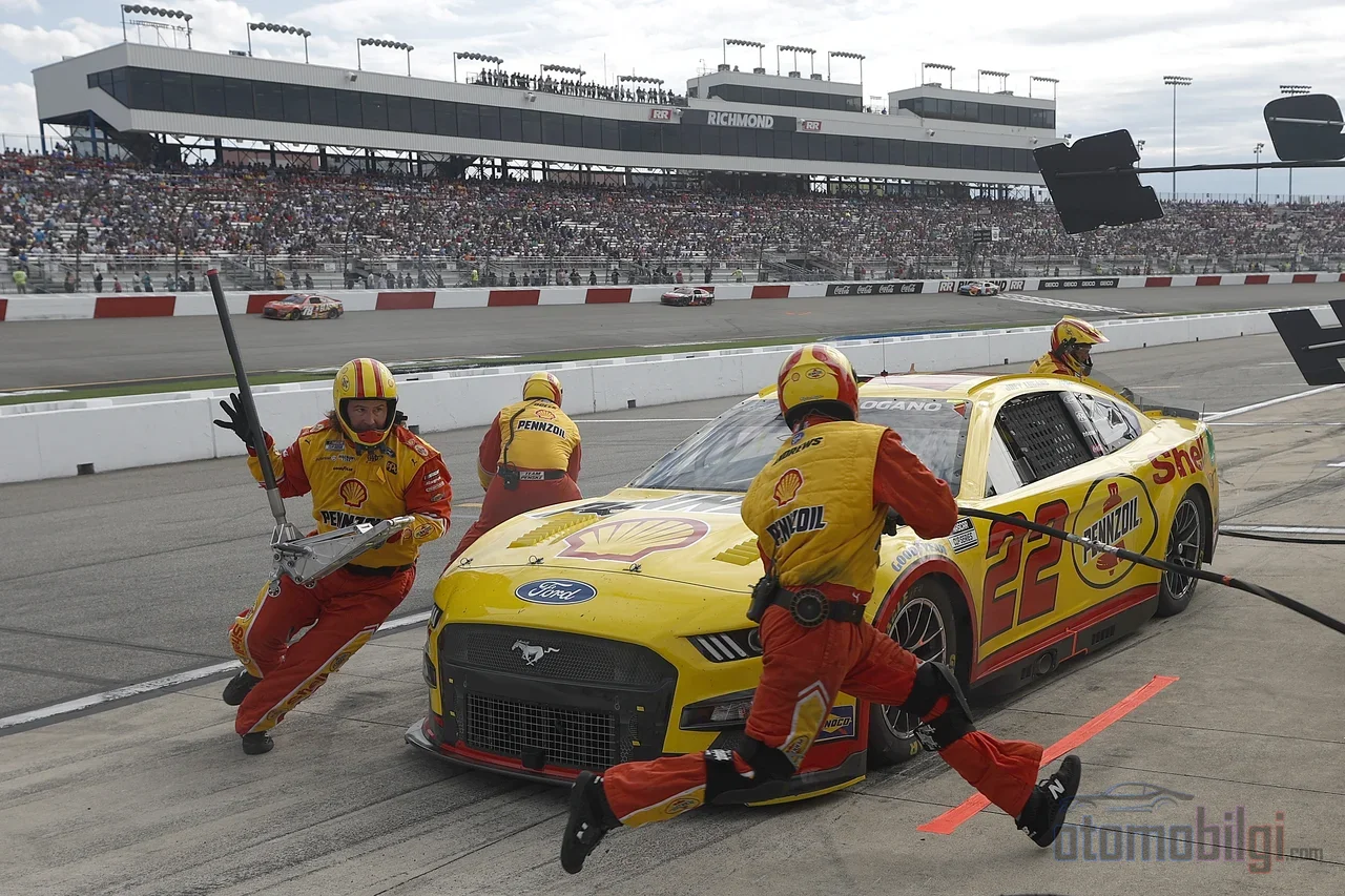 A pit stop lasting only 12 seconds can decide who wins a race that lasts for hours.
