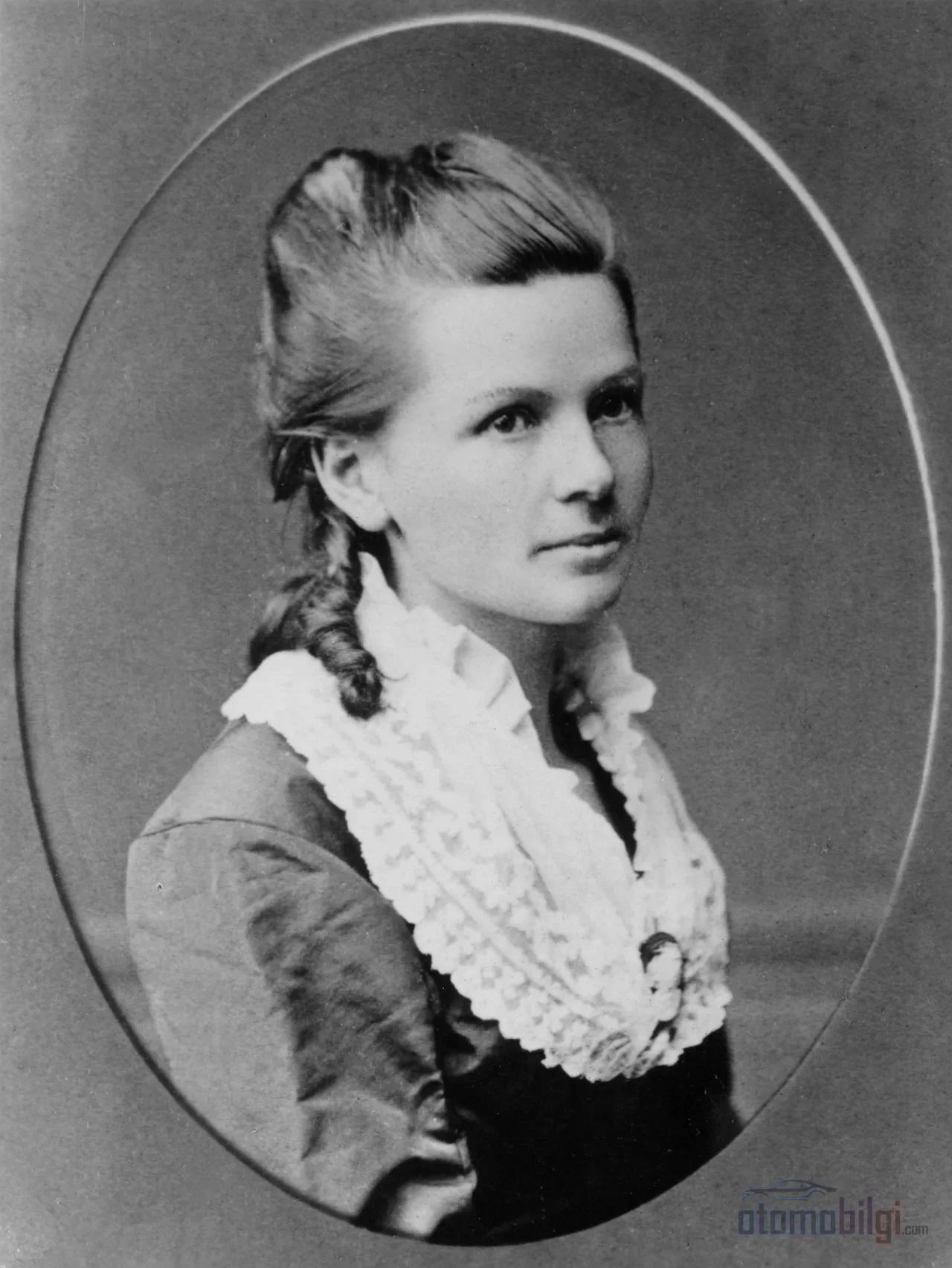 Without her husband's knowledge, Bertha Benz's 104-kilometre journey took the invention out of the laboratory and onto the world stage.