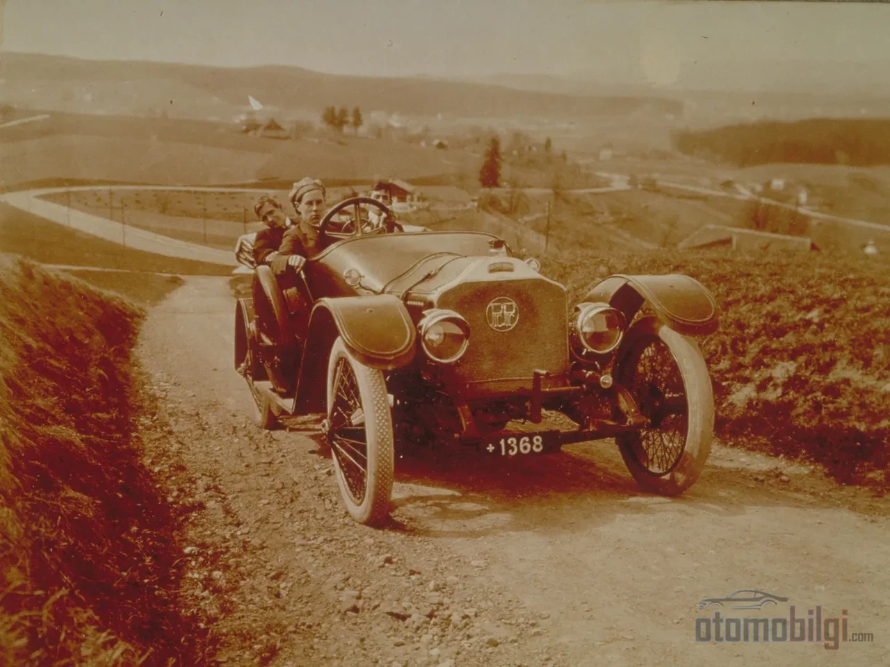 İsviçre'nin Grisons kantonunda otomobil yasağı 25 yıl sürdü ve dokuz halk oylamasının hepsi reddedildi; 1925'te kalktı ama fark yalnızca yüzde ikiydi.