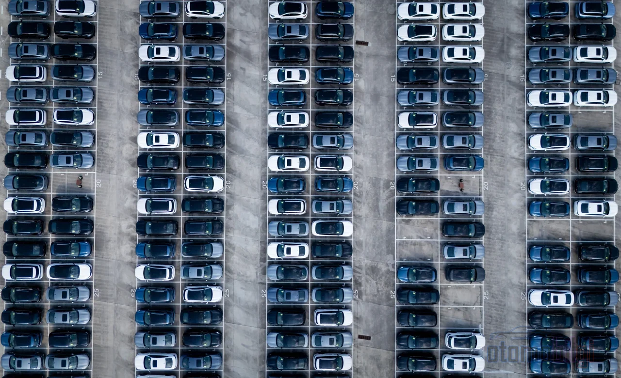 More than three out of four vehicles in the US are now gray, white, or black; whereas in 1955 a single model year offered more than 36 colors.