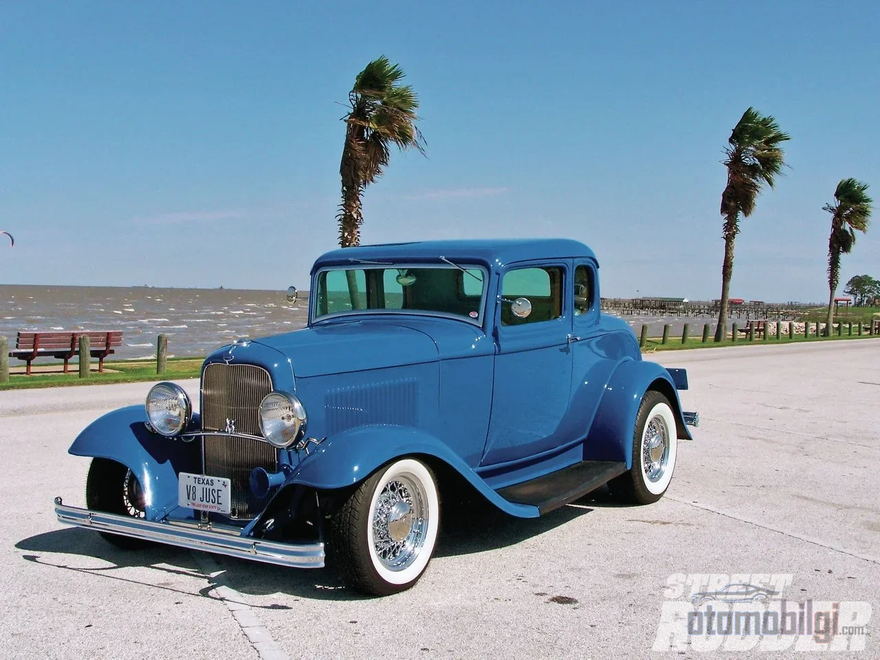 1932-ford-deuce-coupe