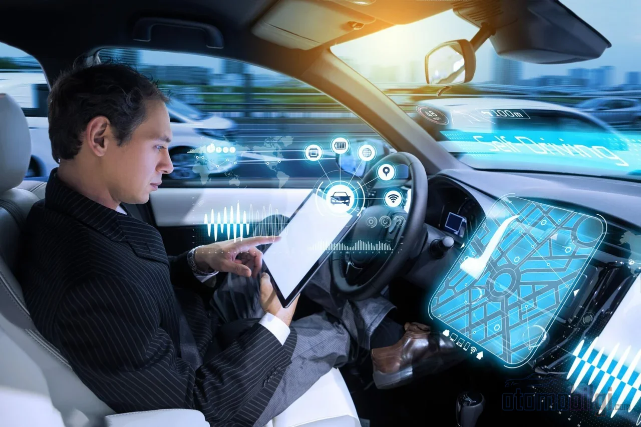 Tesla bir Lidar sensörünün bedeline karşılık onlarca kat fazla eğitim mili biriktiriyor; Mercedes ise karanlığı radarla aydınlatıyor.