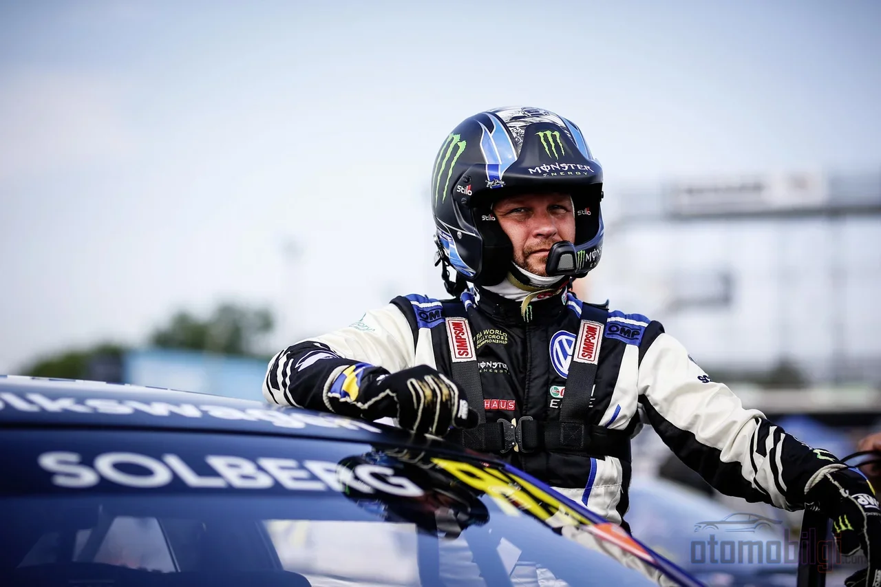 Petter Solberg stepped down from his WRC throne and moved to rallycross, winning the first ever FIA World Rallycross title in history.