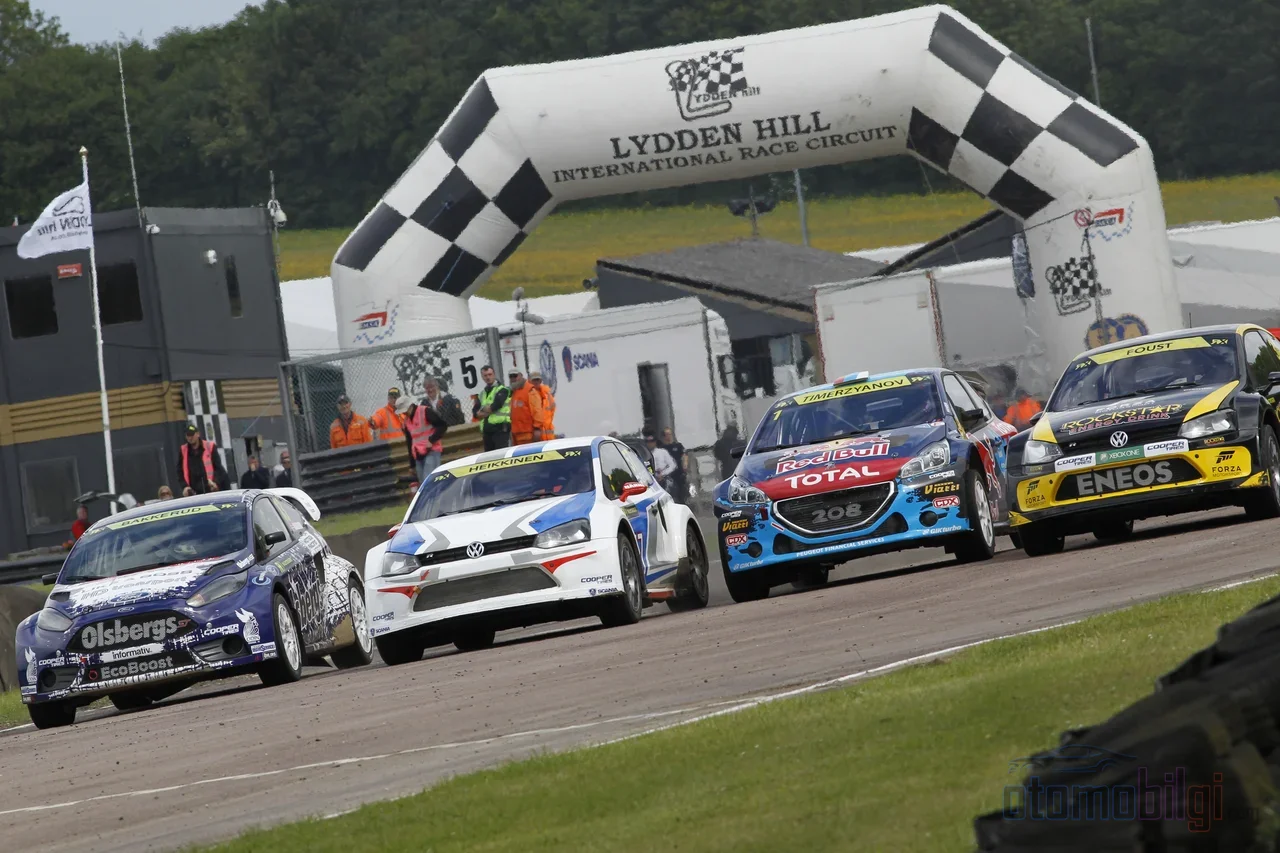 Bir pistin yarım yüzyılı aşkın şampiyonalara tanıklık etmesi motor sporlarında nadir bir lütuf; Lydden Hill'in sırrı, seyircinin her noktadan sahneyi görebildiği o sadeliğin içinde saklı.