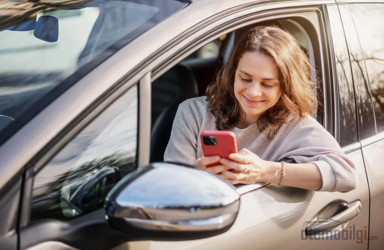 With interest-free installments you don't lose money, but if there is a maturity difference, every installment quietly takes extra money out of your pocket compared to paying upfront.