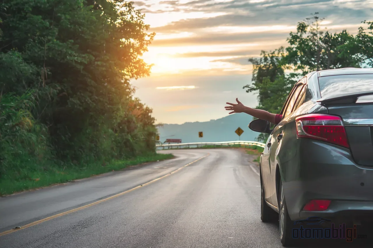 Long-distance travel in an electric vehicle is planned based on charging infrastructure, not distance; the range buffer left at each stop eliminates range anxiety.