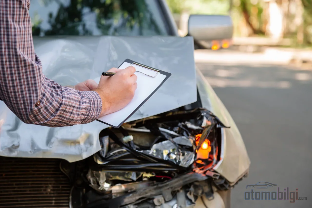 A Tramer record can lower a car's price by anywhere from 2 to 50 percent, but what truly determines the price is not hiding the record - it is presenting it honestly.