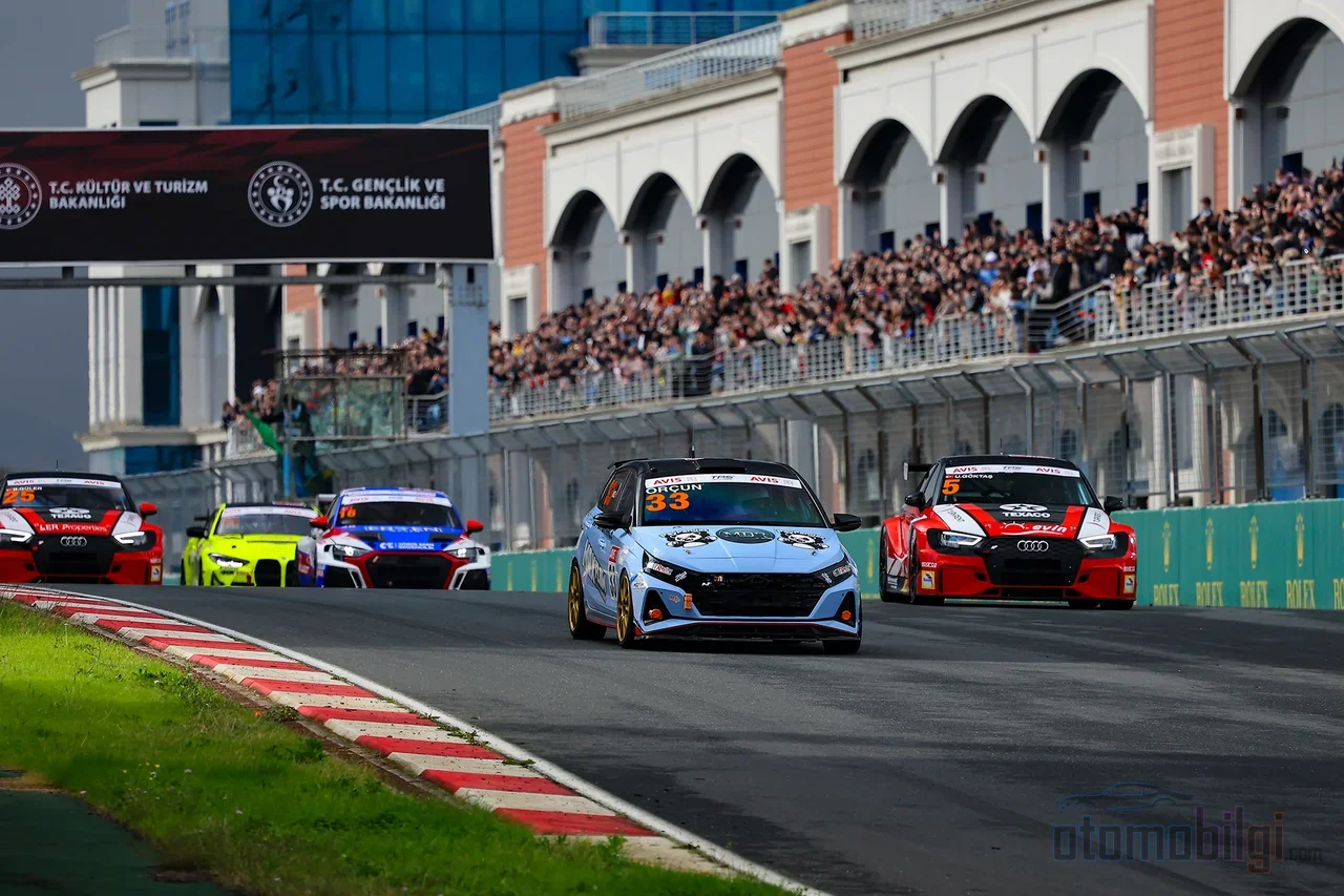 TOSFED Track Fest, kendi otomobilinizle İstanbul Park'ta pist deneyimi yaşamanızı normal bir hafta sonu aktivitesine dönüştürüyor.