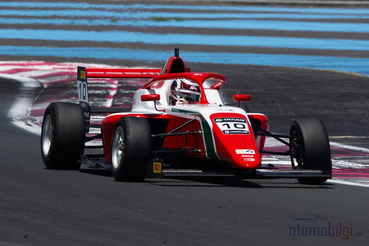 Alp Aksoy proved that what he does on track matters more than the number of races, finishing fourth in the overall standings with only six starts in the nine-race E4 season.