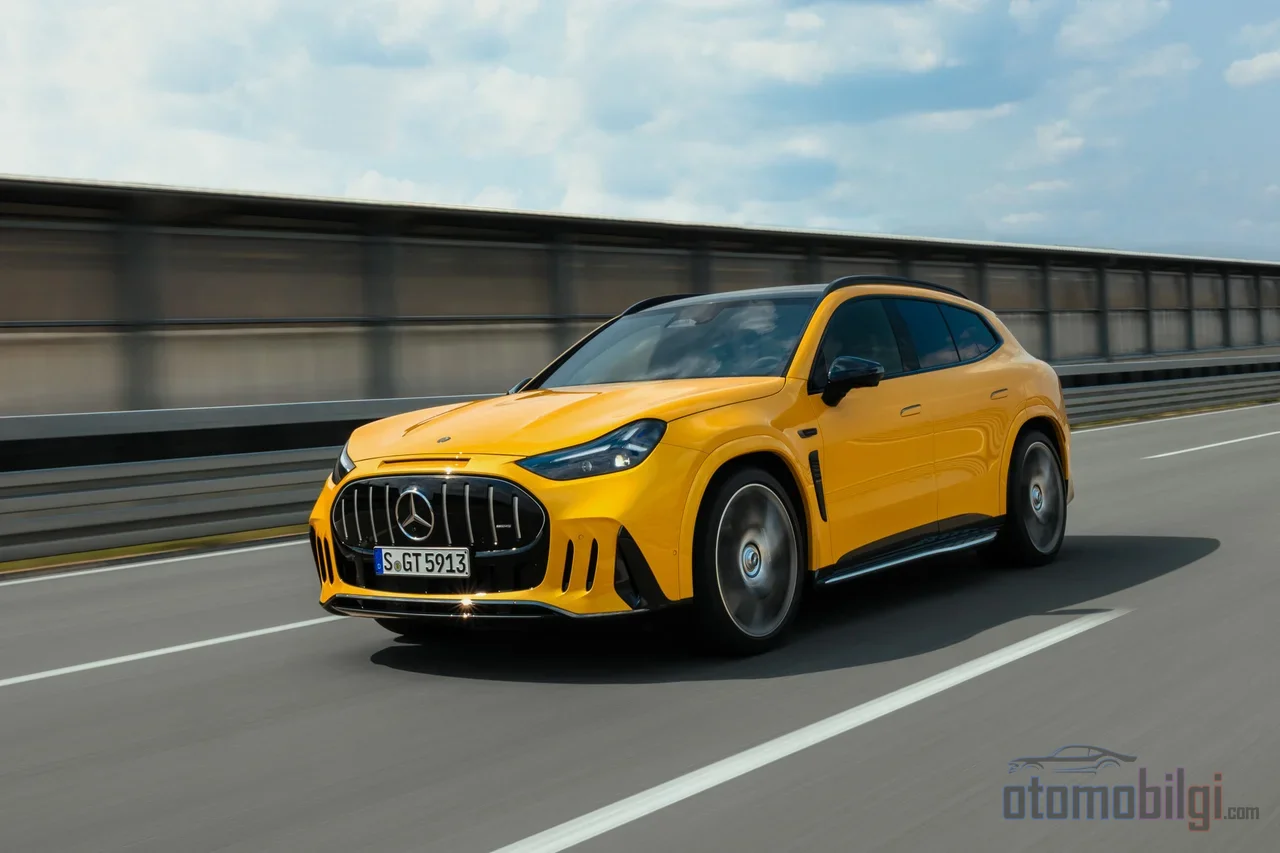 The three-motor, 1,169-horsepower GT 63 reaches 100 km/h in 2.5 seconds, becoming the new benchmark in the electric luxury performance SUV segment.