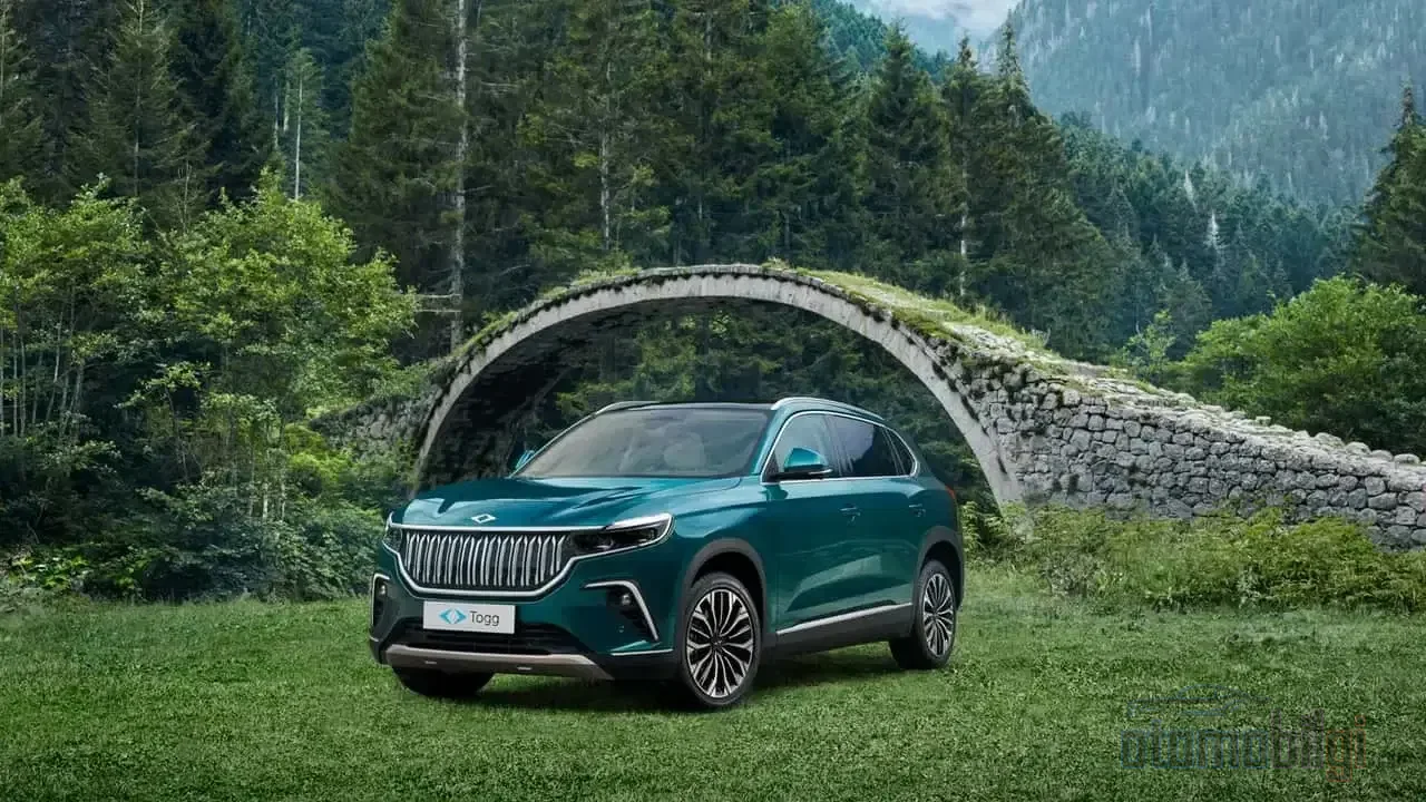2026'nın ilk yarısında 21.248 satış ve yüzde 26,3 pazar payıyla elektrikli segmentin zirvesine yerleşen Togg, artık Tesla Model Y ve Kia EV2'nin baskısıyla liderliğini korumak zorunda.